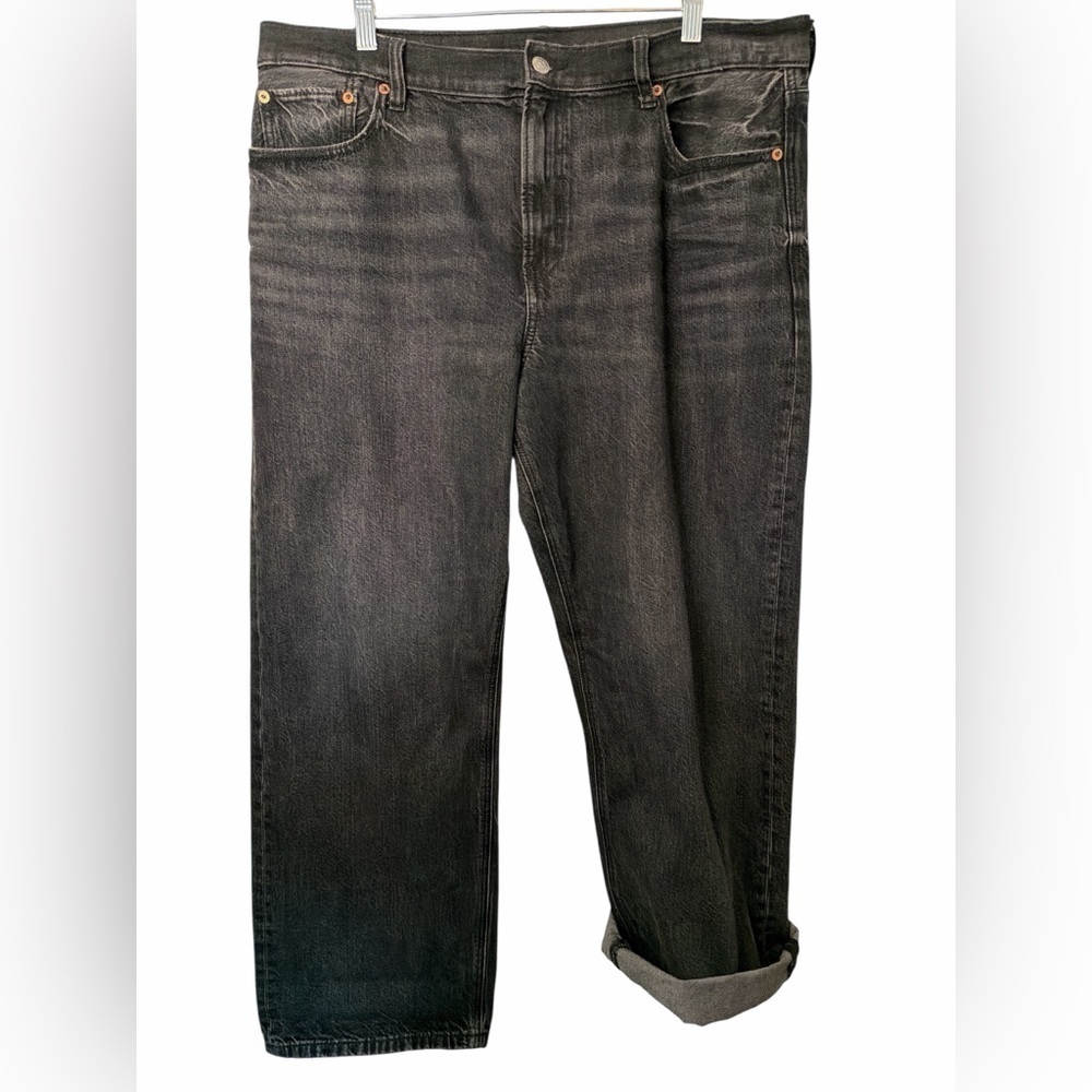 American Eagle Strigid Low Rise Baggy Straight Leg Black Jean